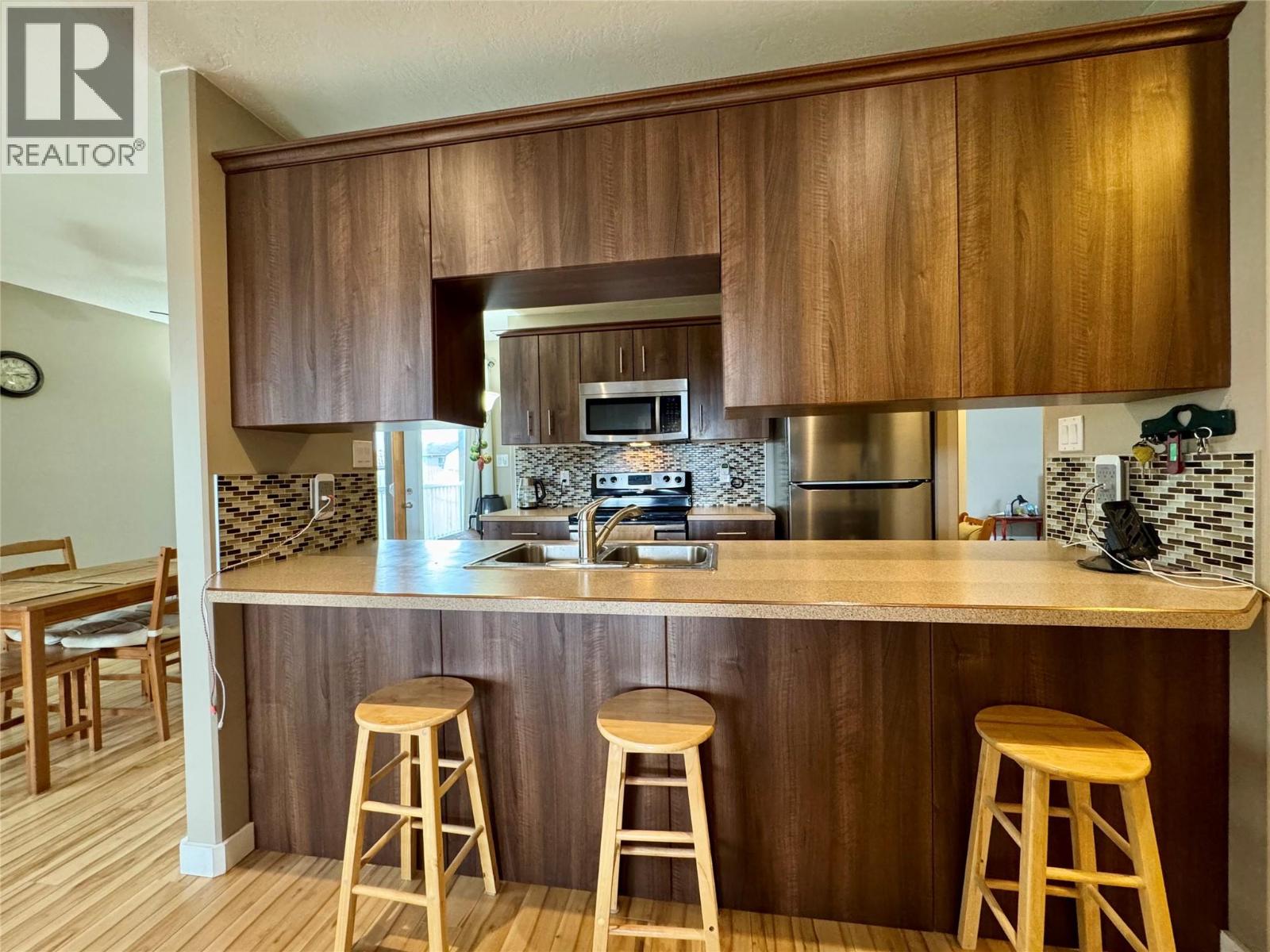 704 99 Avenue, Dawson Creek, British Columbia  V1G 1T4 - Photo 4 - 10388803