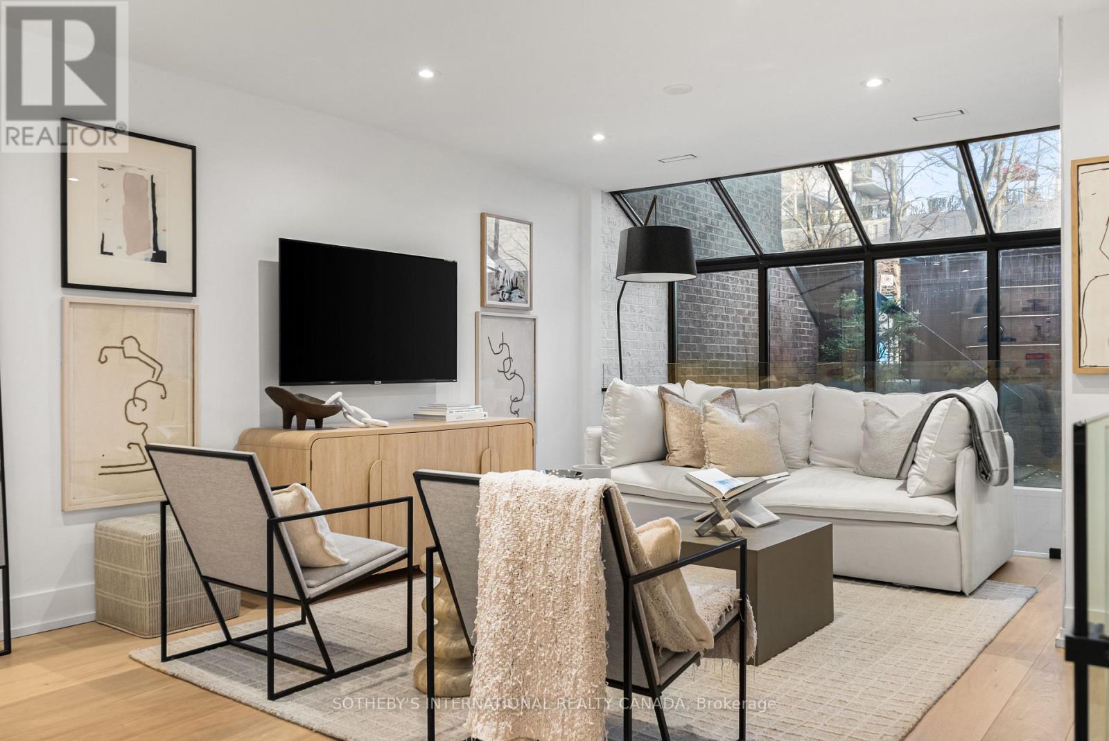 A4 - 142 PEARS AVENUE, Toronto, Ontario