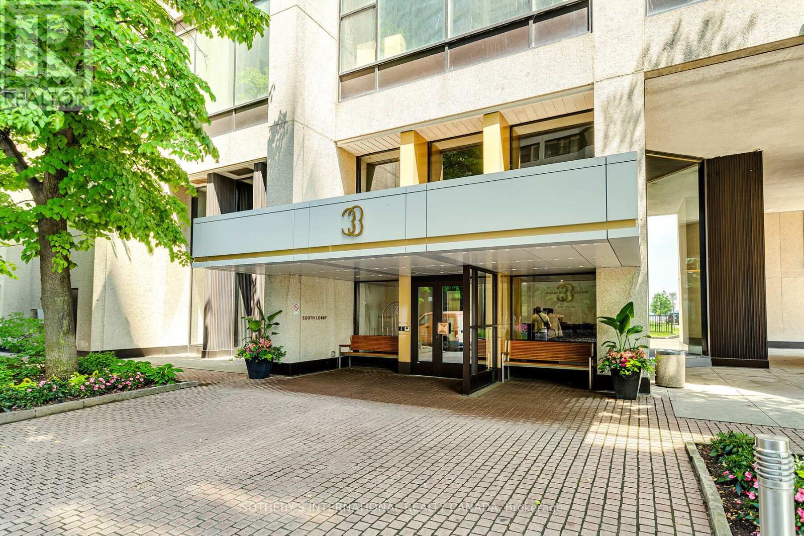 838 - 33 Harbour Square, Toronto, Ontario  M5J 2G2 - Photo 3 - C13171074