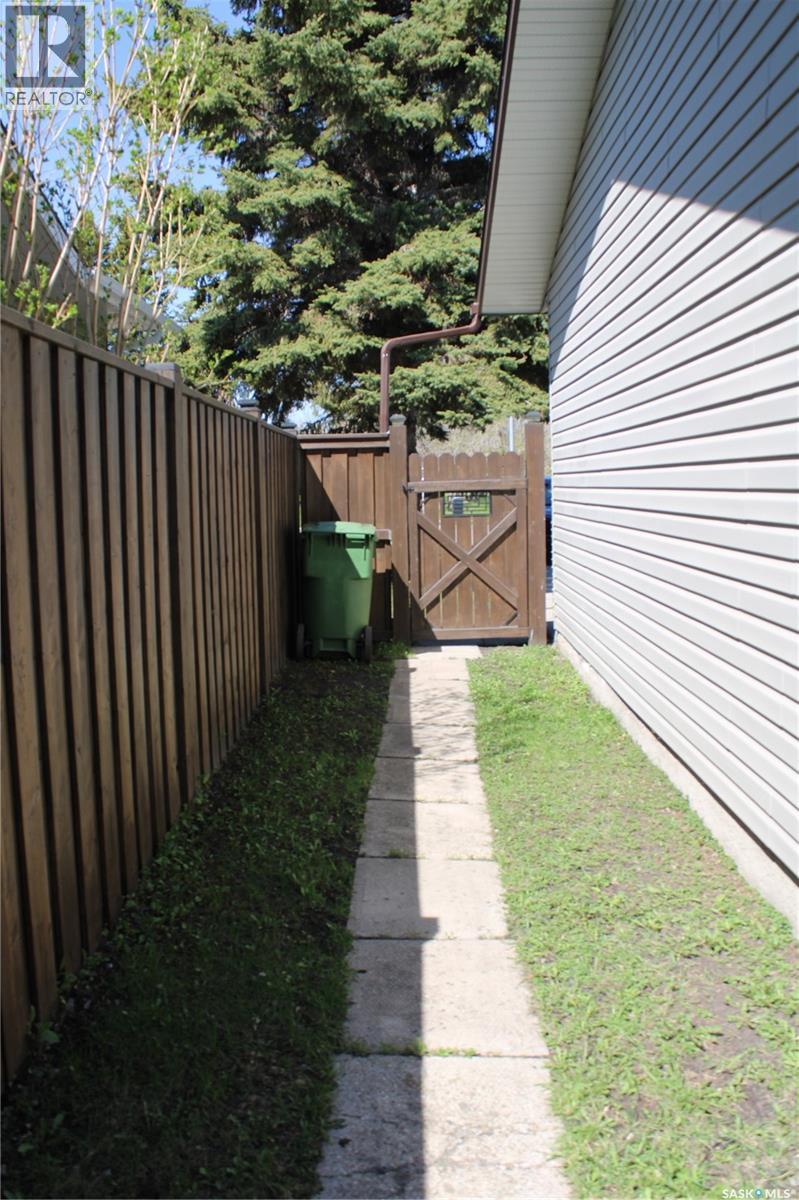 183 Allanbrooke Drive, Yorkton, Saskatchewan  S3N 3K1 - Photo 32 - SK037041