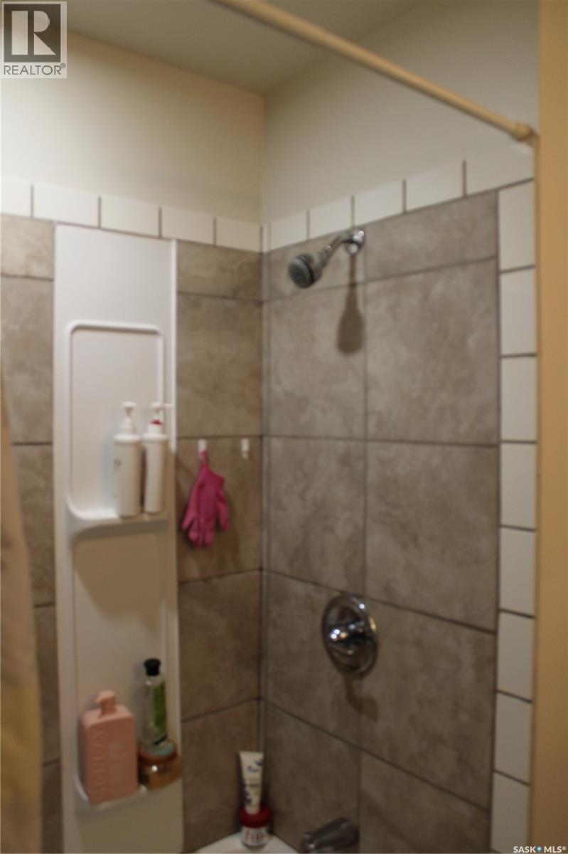 183 Allanbrooke Drive, Yorkton, Saskatchewan  S3N 3K1 - Photo 9 - SK037041
