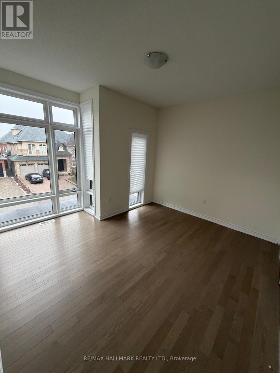 112 Weslock Crescent, Aurora, Ontario  L4G 7Z4 - Photo 13 - N13171106