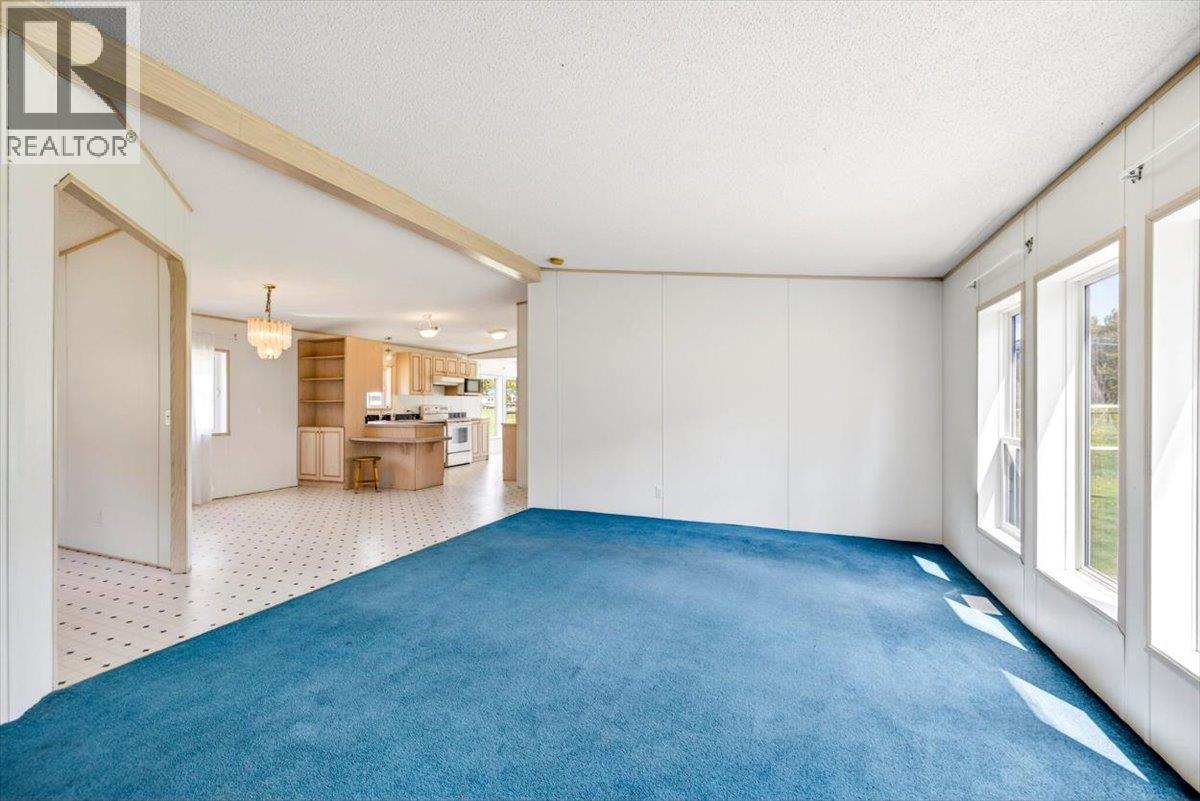 1989 3 Highway, Fernie, British Columbia  V0B 1M5 - Photo 44 - 10388300