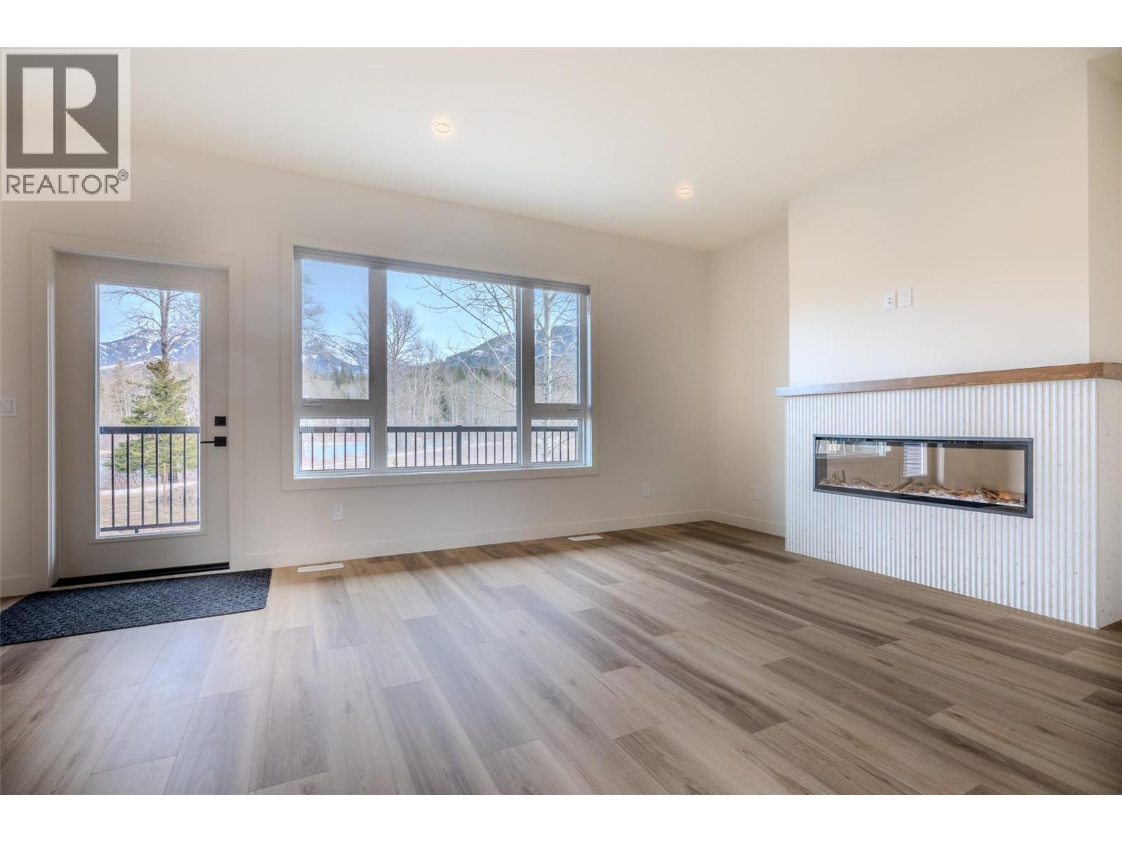 800 Riverside Way Unit# 403, Fernie, British Columbia  V0B 1M7 - Photo 8 - 10386886