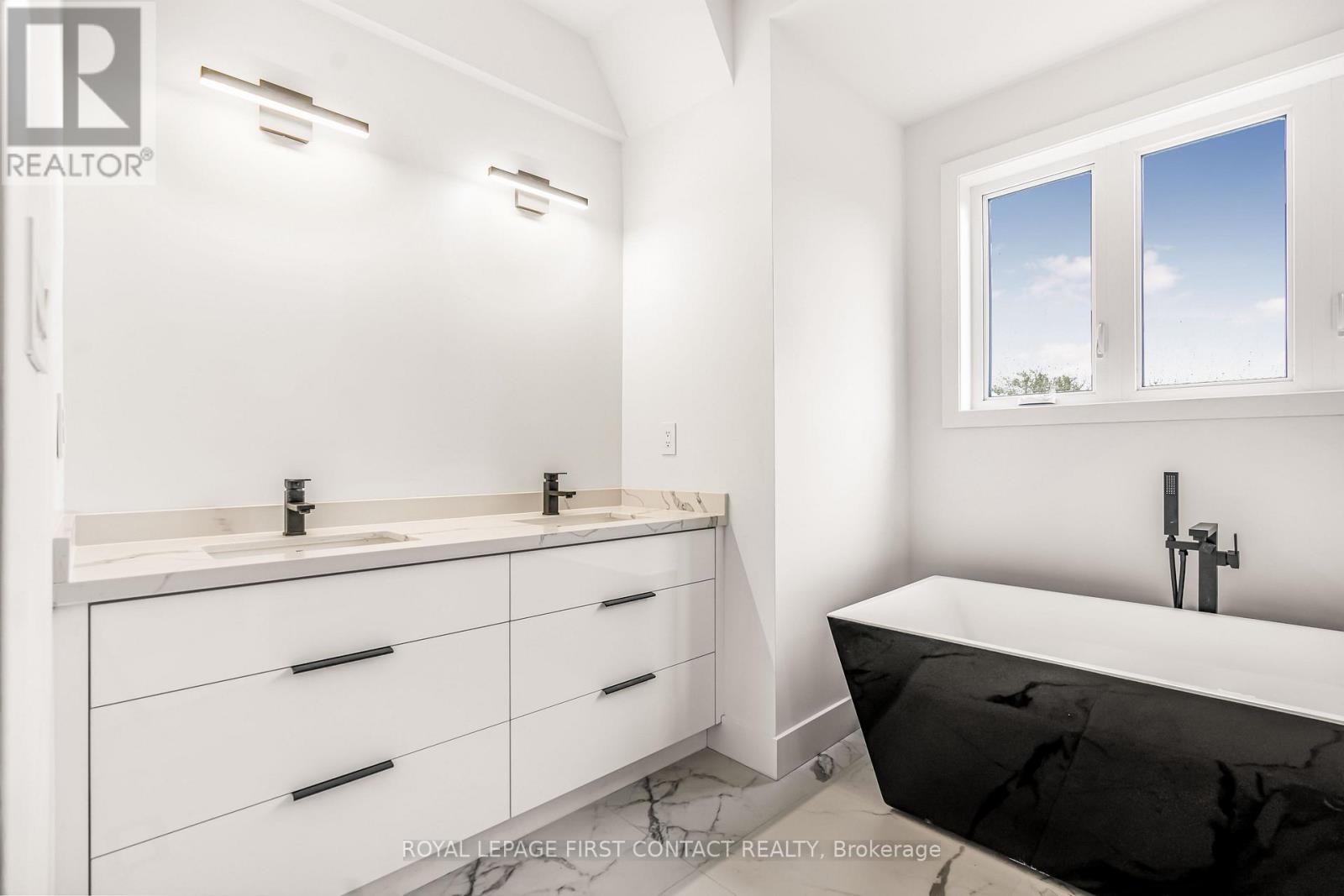 4 Alderwood Lane, Barrie (Allandale), Ontario  L4N 3J2 - Photo 14 - S13171116