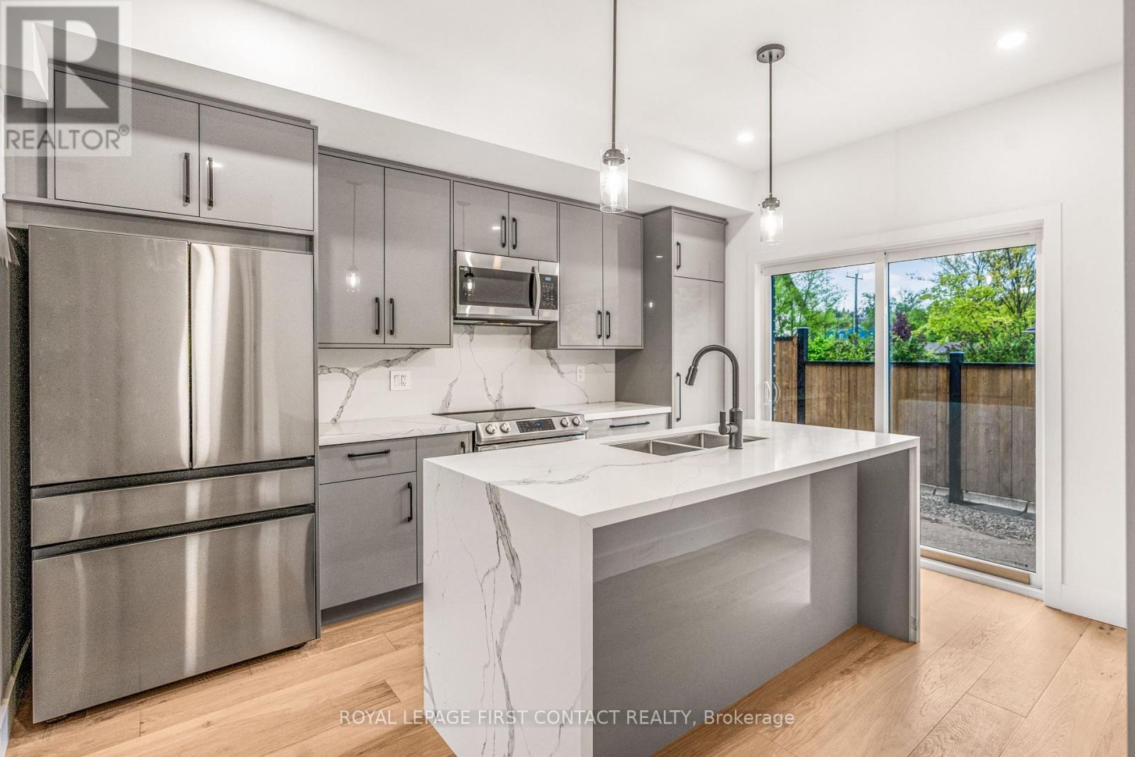 4 Alderwood Lane, Barrie (Allandale), Ontario  L4N 3J2 - Photo 4 - S13171116