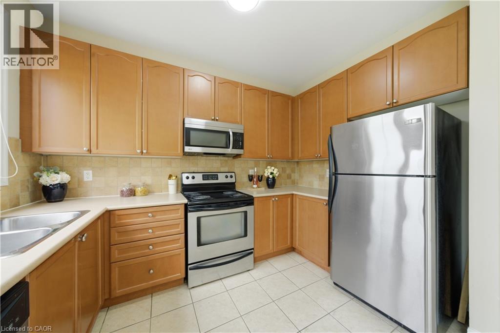 148 Montreal Circle, Stoney Creek, Ontario  L8E 0C8 - Photo 21 - 40833170