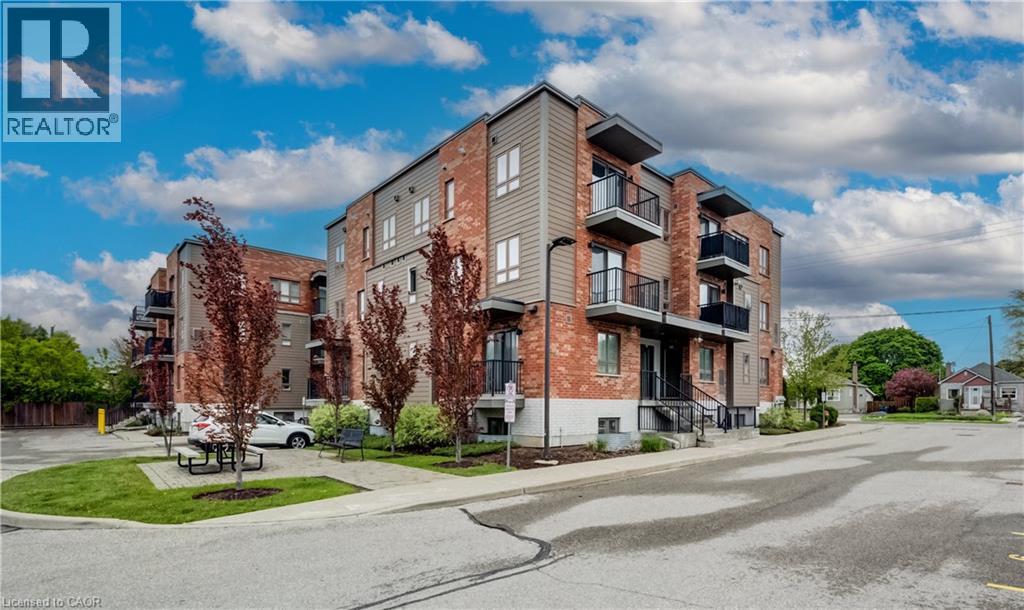 361 LANCASTER Street Unit# B7, Kitchener, Ontario