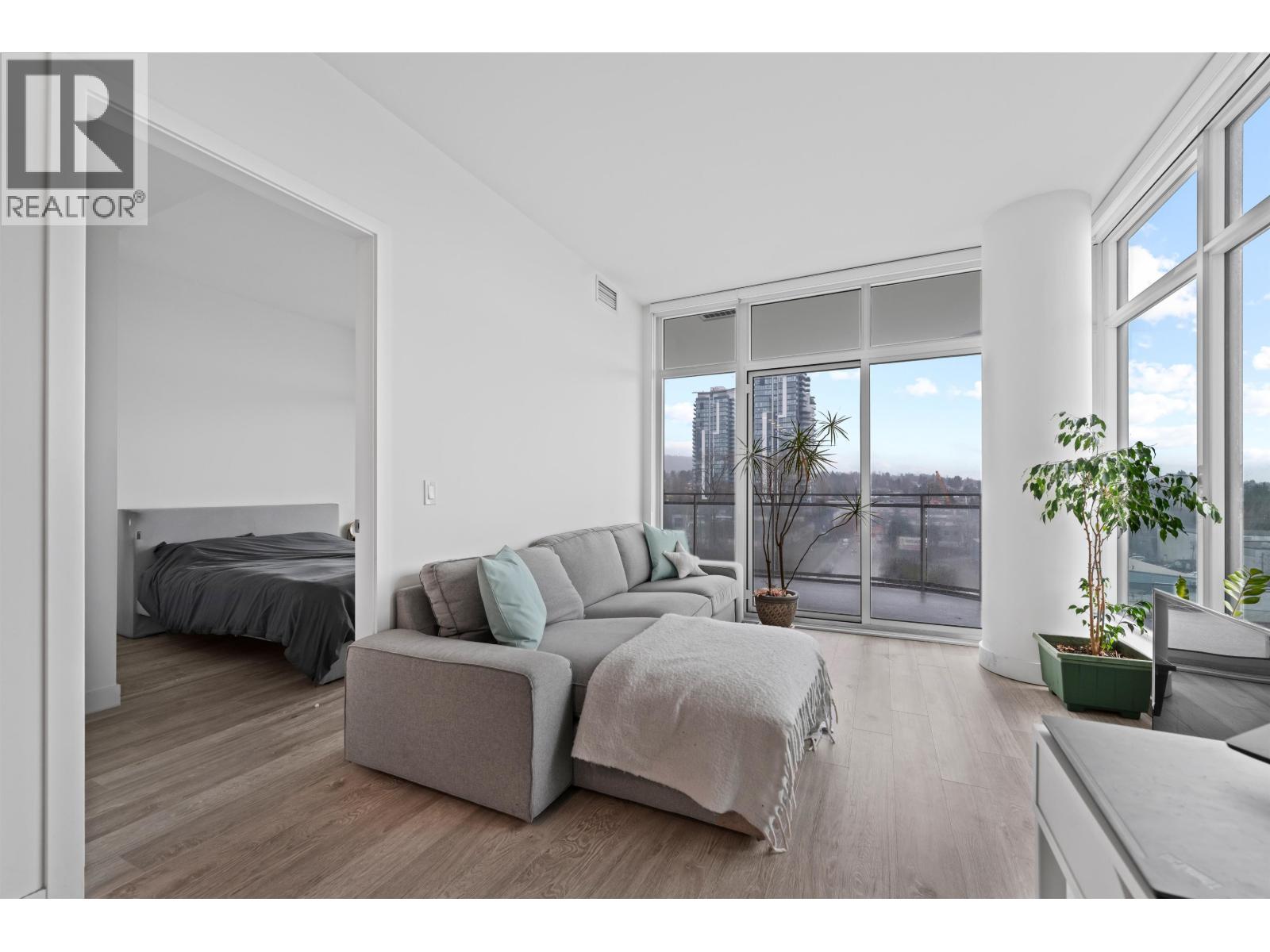 703 5333 Goring Street, Burnaby, British Columbia  V5B 3A2 - Photo 3 - R3126359