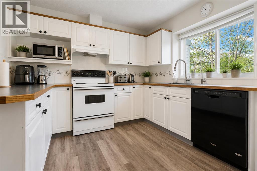222 Anderson Grove Sw, Calgary, Alberta  T2W 6H7 - Photo 5 - A2314452