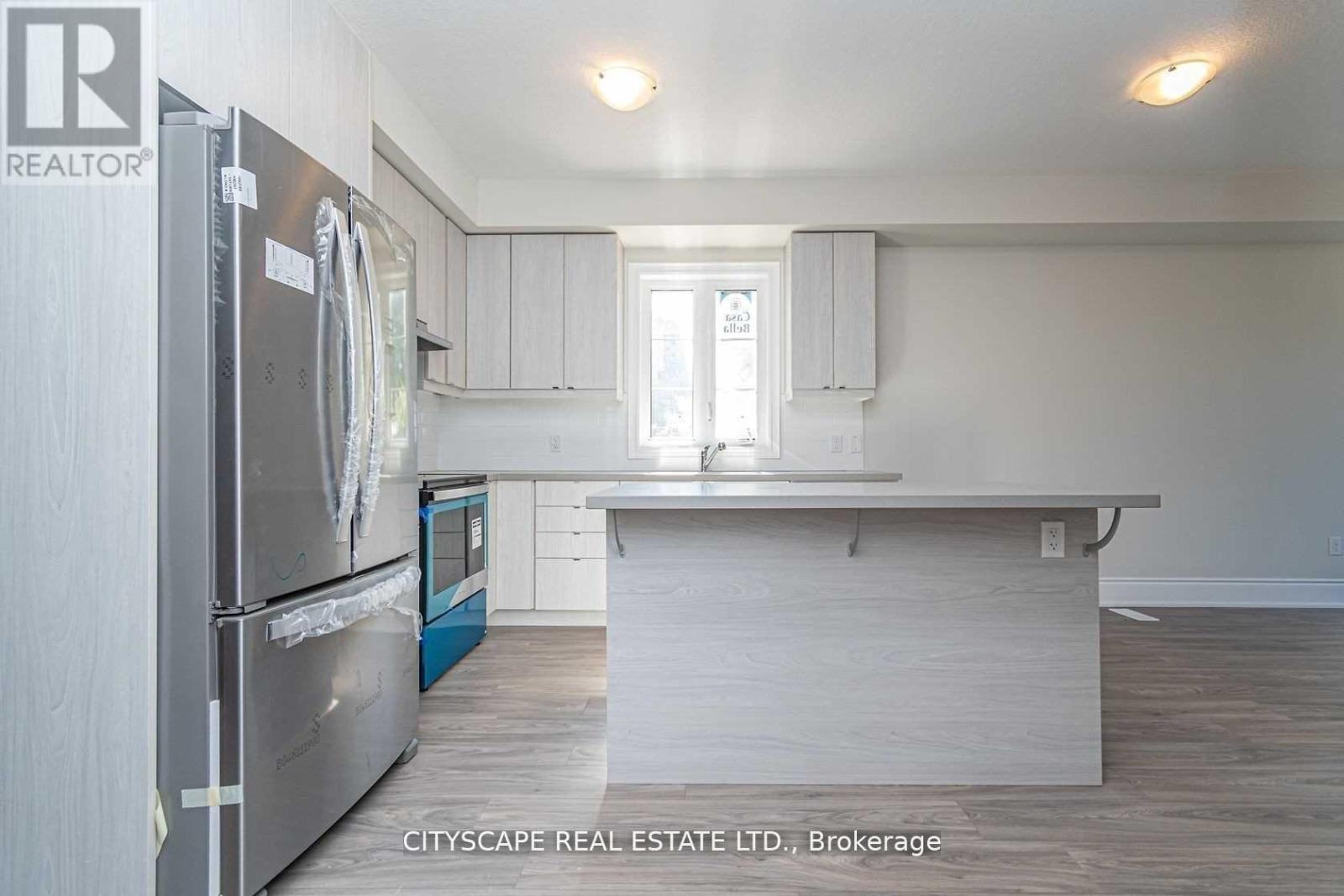 563 Wedgewood Drive, Burlington, Ontario  L7L 0J9 - Photo 7 - W13171062