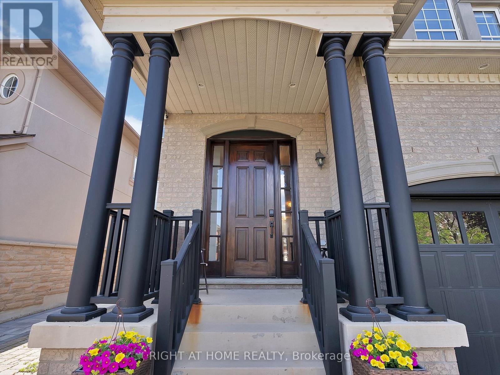 8 Yemina Gate, Vaughan, Ontario  L6A 0G9 - Photo 4 - N13150284