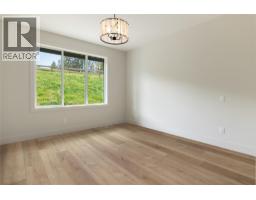 2125 Montenegro Drive, Kelowna, British Columbia  V1P 0B2 - Photo 25 - 10387399