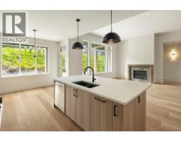 2125 Montenegro Drive, Kelowna, British Columbia  V1P 0B2 - Photo 13 - 10387399