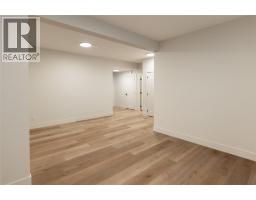 2125 Montenegro Drive, Kelowna, British Columbia  V1P 0B2 - Photo 36 - 10387399