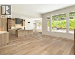 2125 Montenegro Drive, Kelowna, British Columbia  V1P 0B2 - Photo 23 - 10387399