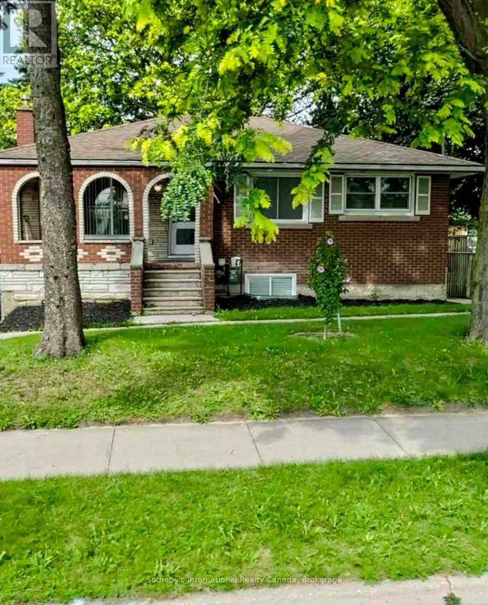 MAIN LEVEL - 39 SILVERCREEK PARKWAY N, Guelph, Ontario