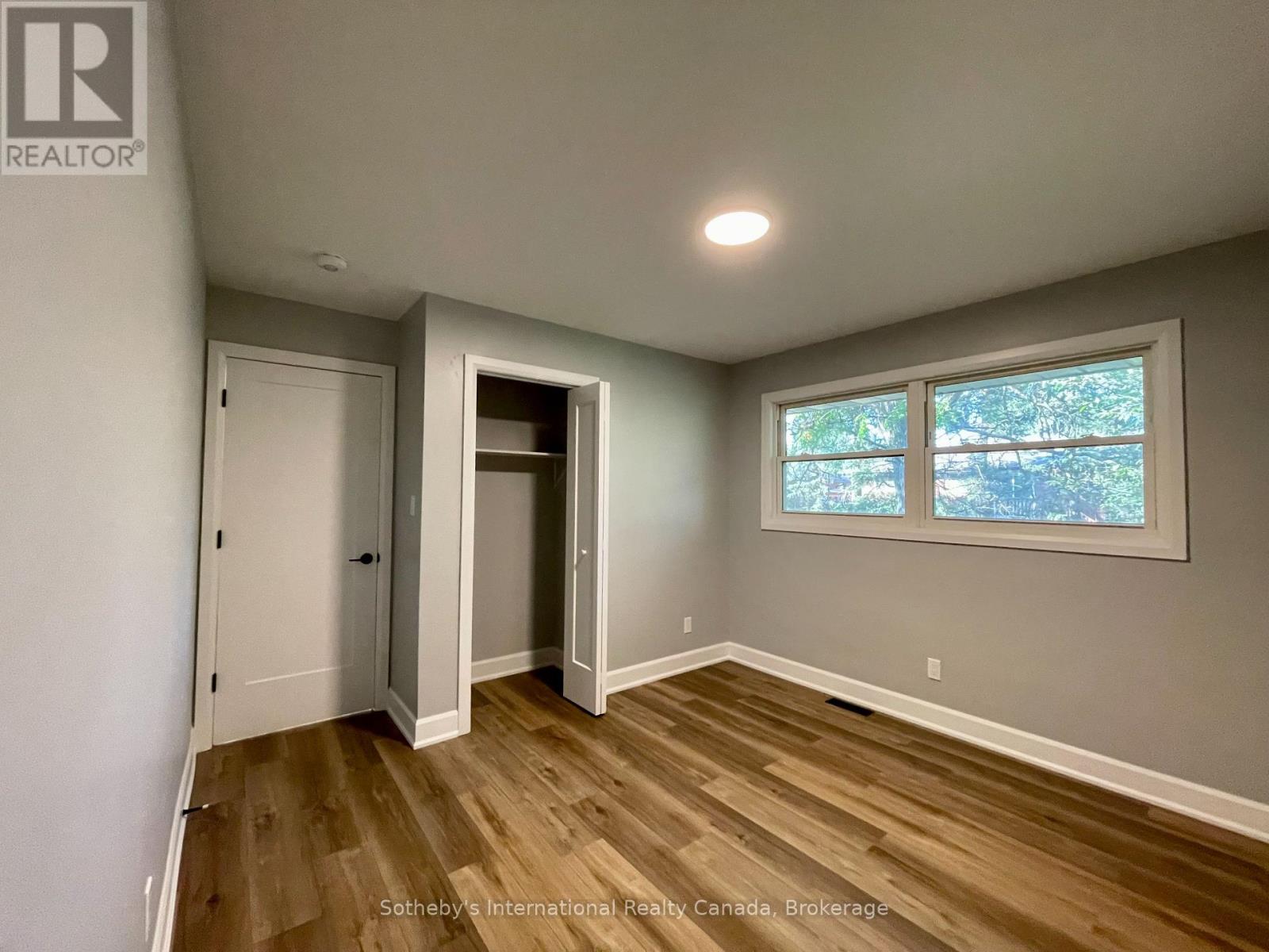 Main Level - 39 Silvercreek Parkway N, Guelph, Ontario  N1H 3T1 - Photo 18 - X13171356