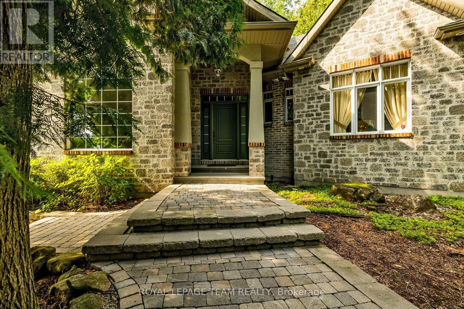 6196 Deermeadow Drive, Ottawa, Ontario  K4P 1M9 - Photo 8 - X13028554