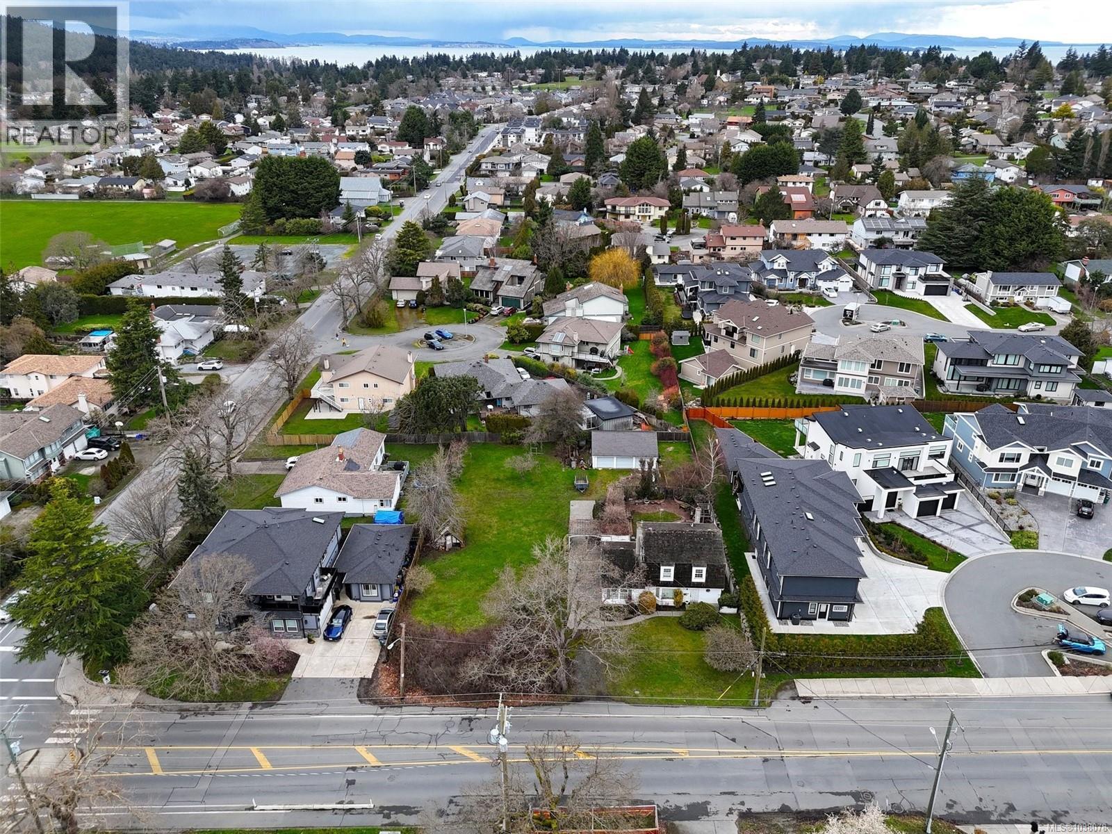 1804 Feltham Rd, Saanich, British Columbia  V8N 2A6 - Photo 4 - 1038078