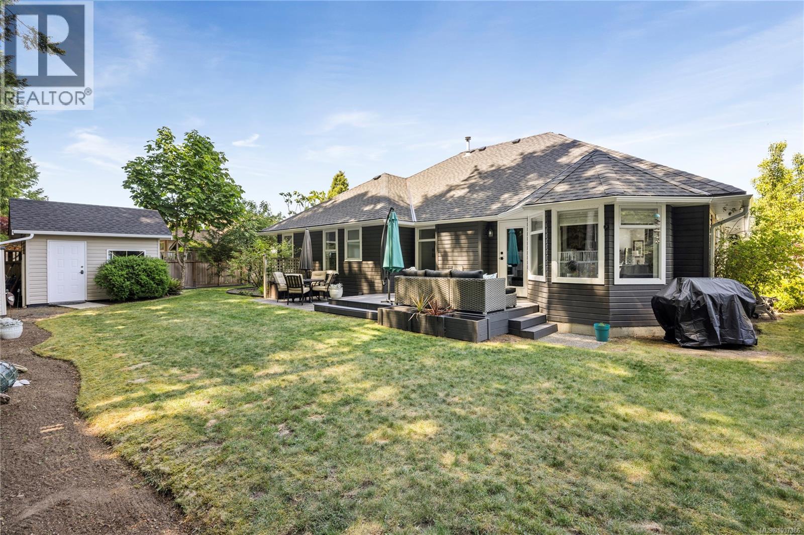 745 Redwood Dr, Qualicum Beach, British Columbia  V9K 2J2 - Photo 43 - 1037386