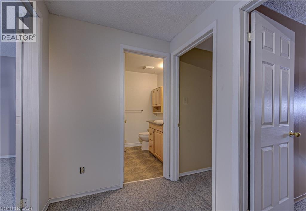 46 Cedarwoods Crescent Unit# 6, Kitchener, Ontario  N2C 2L7 - Photo 10 - 40810275