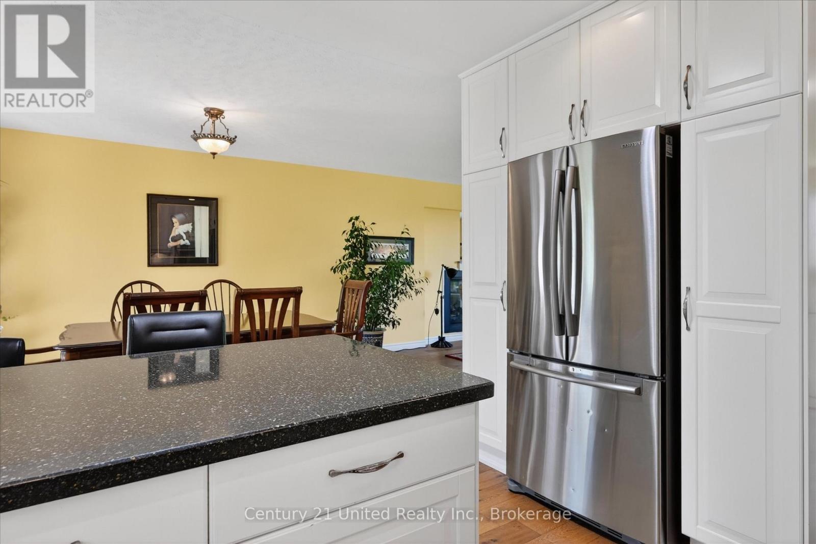 11 Crestwood Avenue, Peterborough, Ontario  K9J 1M9 - Photo 11 - X13171380