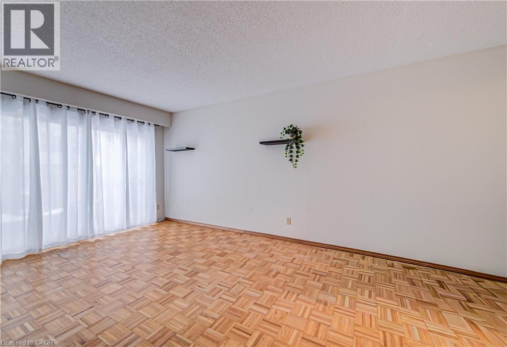 46 Cedarwoods Crescent Unit# 6, Kitchener, Ontario  N2C 2L7 - Photo 4 - 40810275