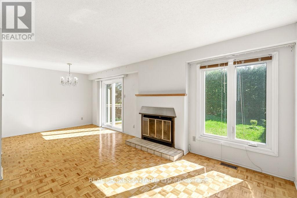 330 Fernleaf Crescent, Ottawa, Ontario  K1E 2Z4 - Photo 11 - X13171276