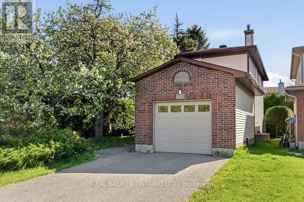 330 Fernleaf Crescent, Ottawa, Ontario  K1E 2Z4 - Photo 2 - X13171276
