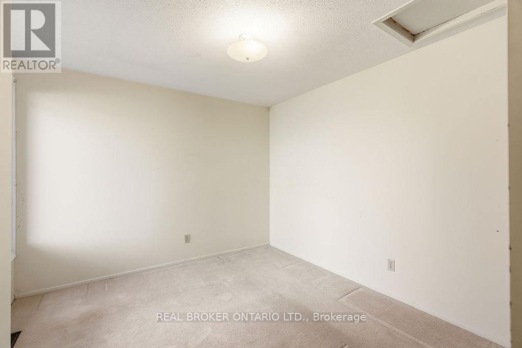 330 Fernleaf Crescent, Ottawa, Ontario  K1E 2Z4 - Photo 25 - X13171276