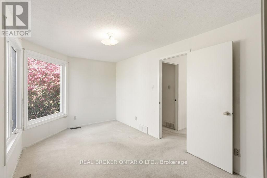 330 Fernleaf Crescent, Ottawa, Ontario  K1E 2Z4 - Photo 30 - X13171276
