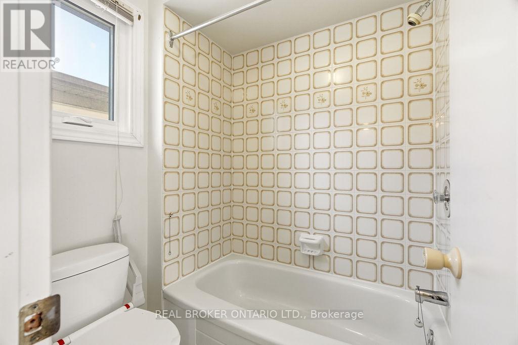330 Fernleaf Crescent, Ottawa, Ontario  K1E 2Z4 - Photo 33 - X13171276