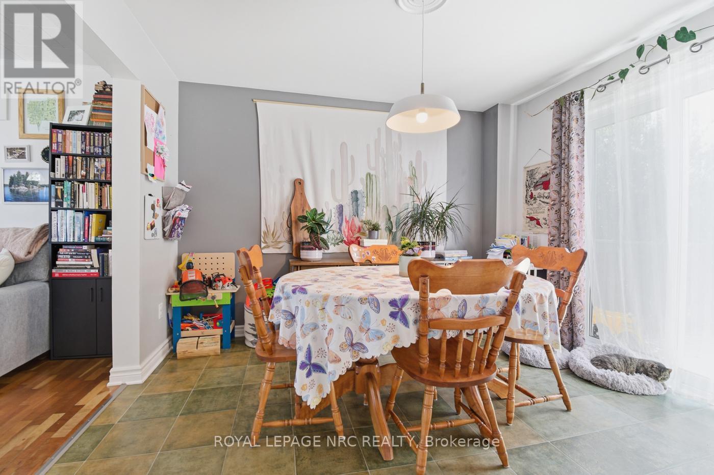 31 Christmas Street, Port Colborne, Ontario  L3K 1M3 - Photo 10 - X13171346