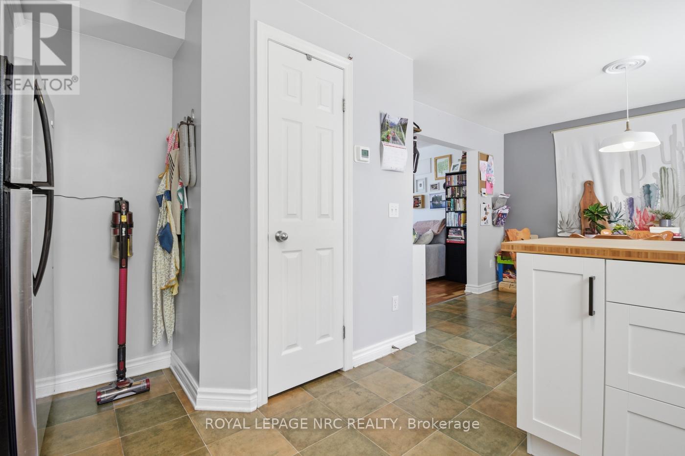 31 Christmas Street, Port Colborne, Ontario  L3K 1M3 - Photo 15 - X13171346