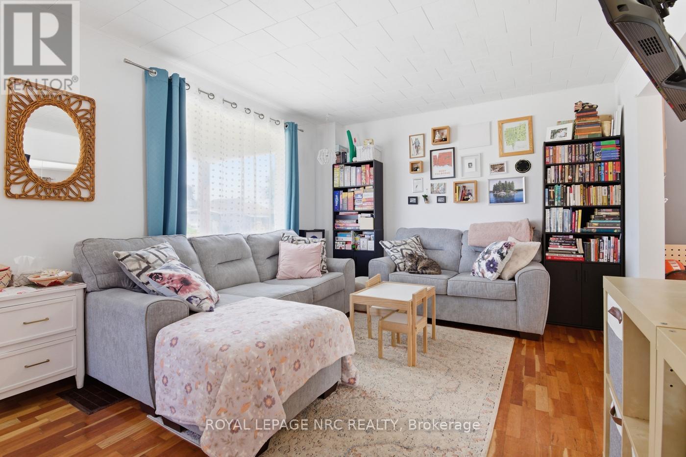 31 Christmas Street, Port Colborne, Ontario  L3K 1M3 - Photo 6 - X13171346
