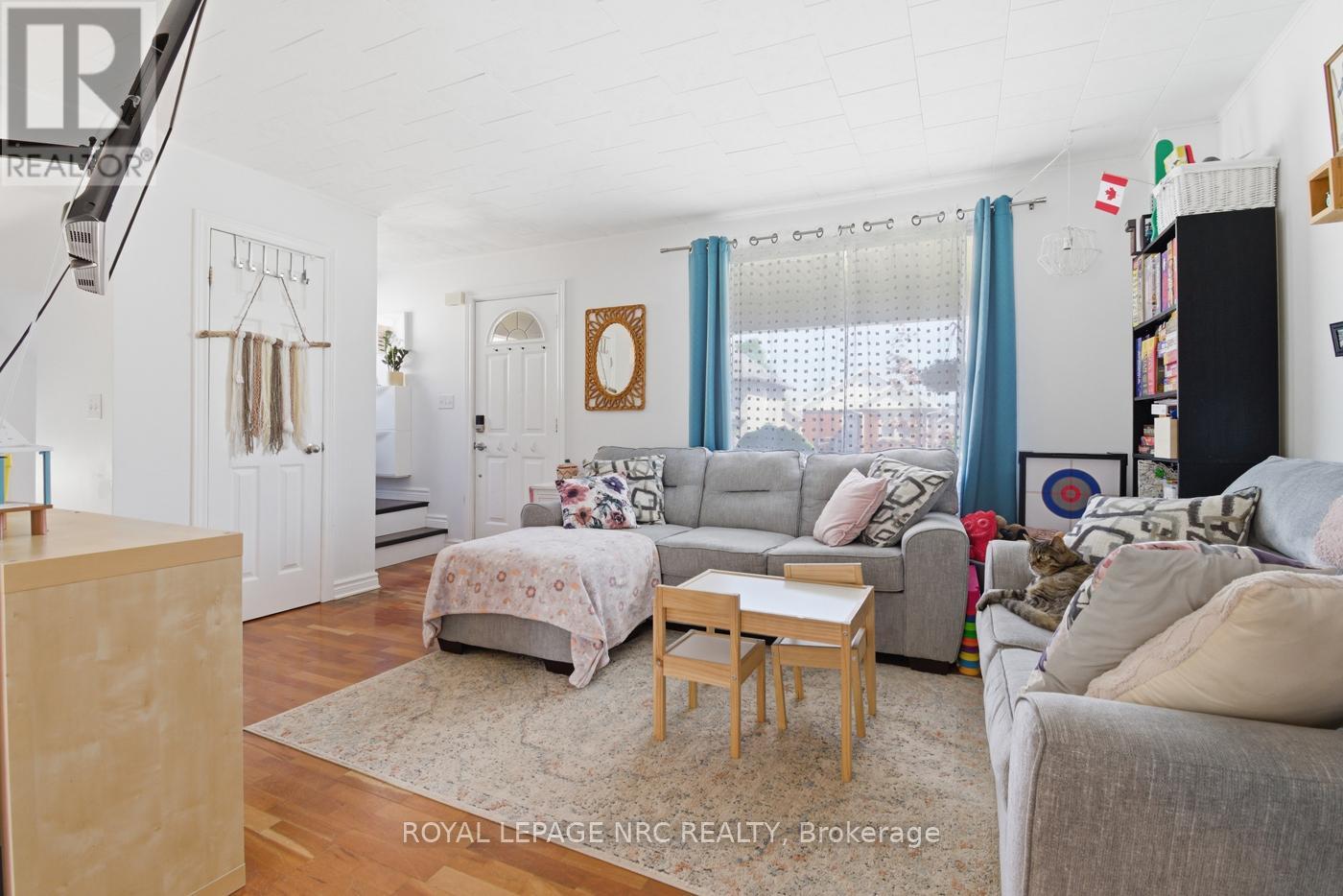 31 Christmas Street, Port Colborne, Ontario  L3K 1M3 - Photo 7 - X13171346