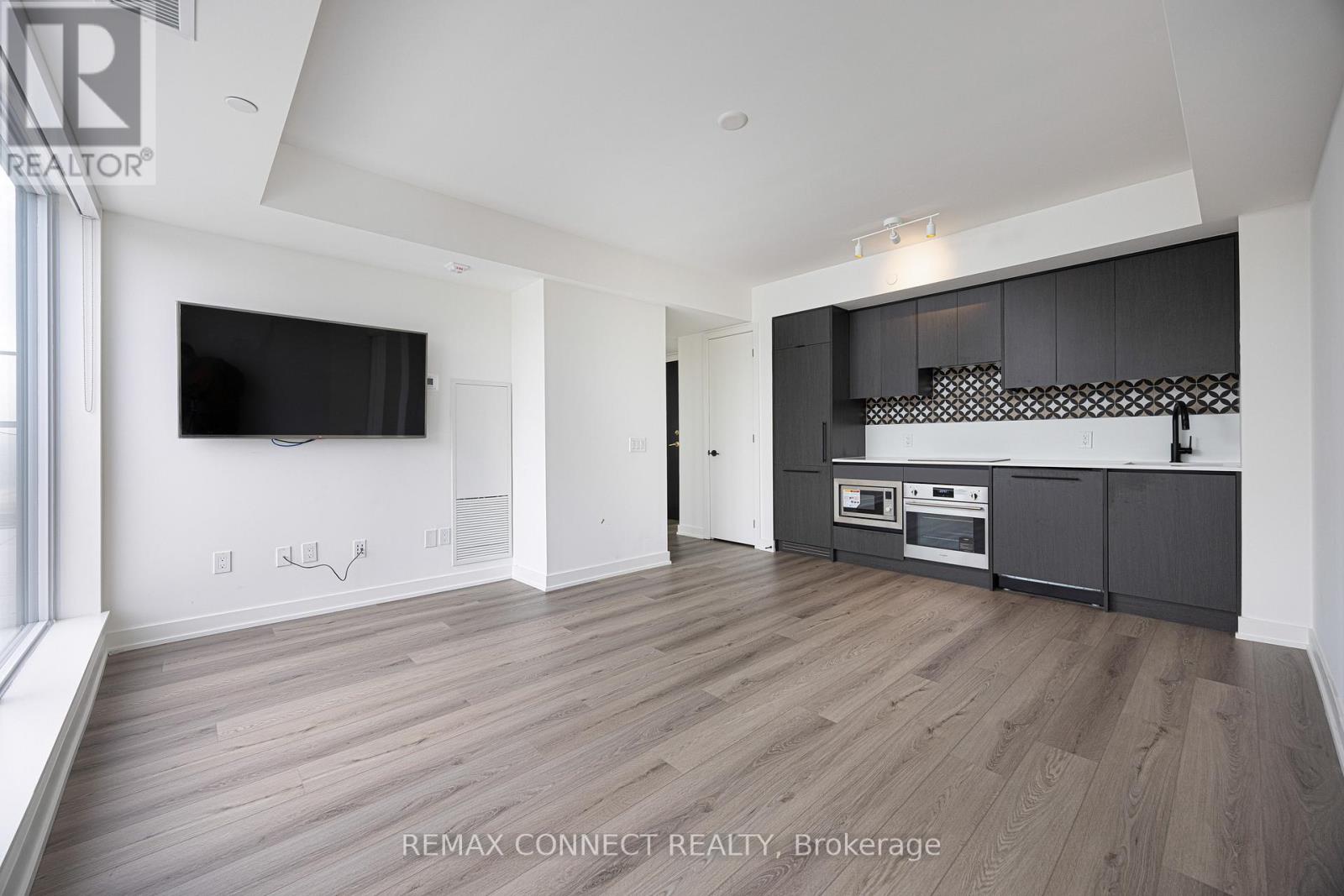 515 - 5 Lakeview Avenue, Toronto, Ontario  M6J 0H3 - Photo 4 - C13146636
