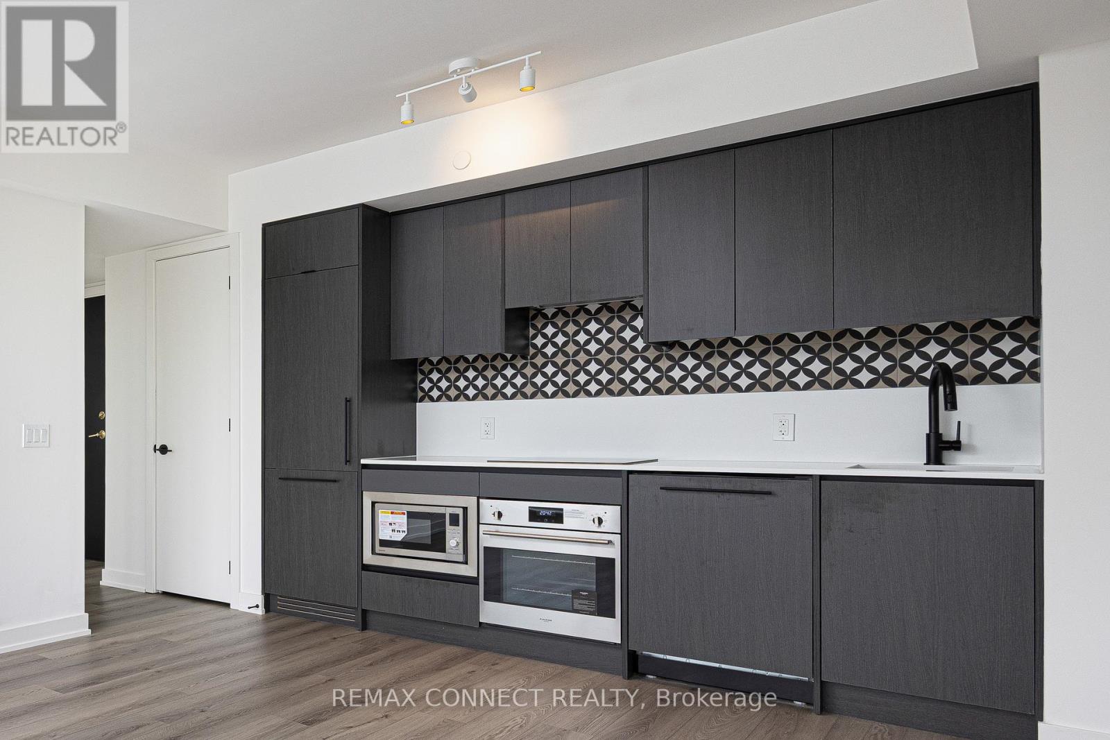 515 - 5 Lakeview Avenue, Toronto, Ontario  M6J 0H3 - Photo 9 - C13146636