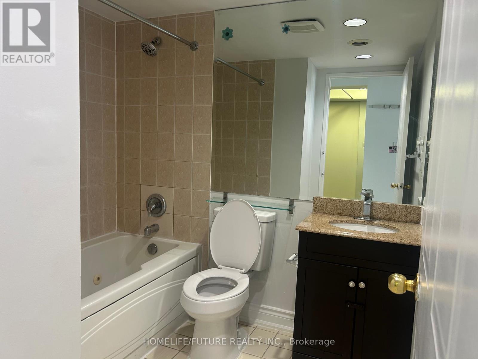 2209 - 2550 Lawrence Avenue, Toronto, Ontario  M1P 4Z3 - Photo 10 - E13170442