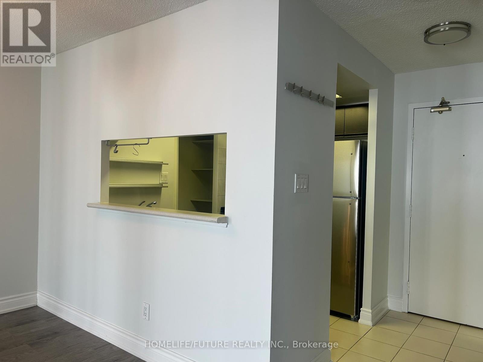 2209 - 2550 Lawrence Avenue, Toronto, Ontario  M1P 4Z3 - Photo 6 - E13170442