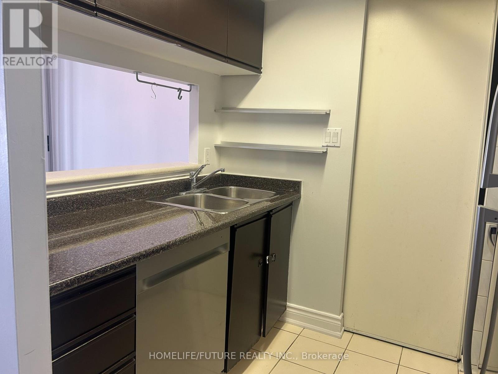 2209 - 2550 Lawrence Avenue, Toronto, Ontario  M1P 4Z3 - Photo 7 - E13170442