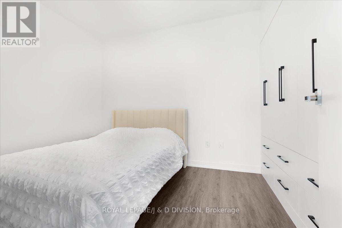 1018 - 158 Front Street E, Toronto, Ontario  M5A 0K9 - Photo 13 - C13171170