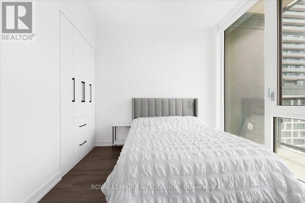 1018 - 158 Front Street E, Toronto, Ontario  M5A 0K9 - Photo 16 - C13171170