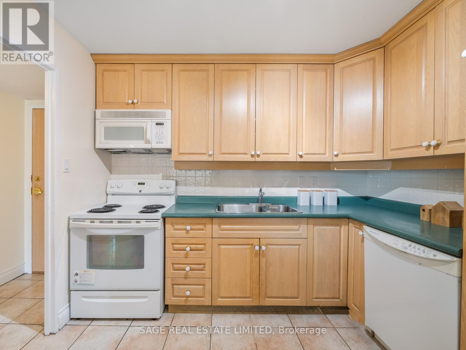213e - 30 Fashion Roseway, Toronto, Ontario  M2N 6B4 - Photo 9 - C13171176
