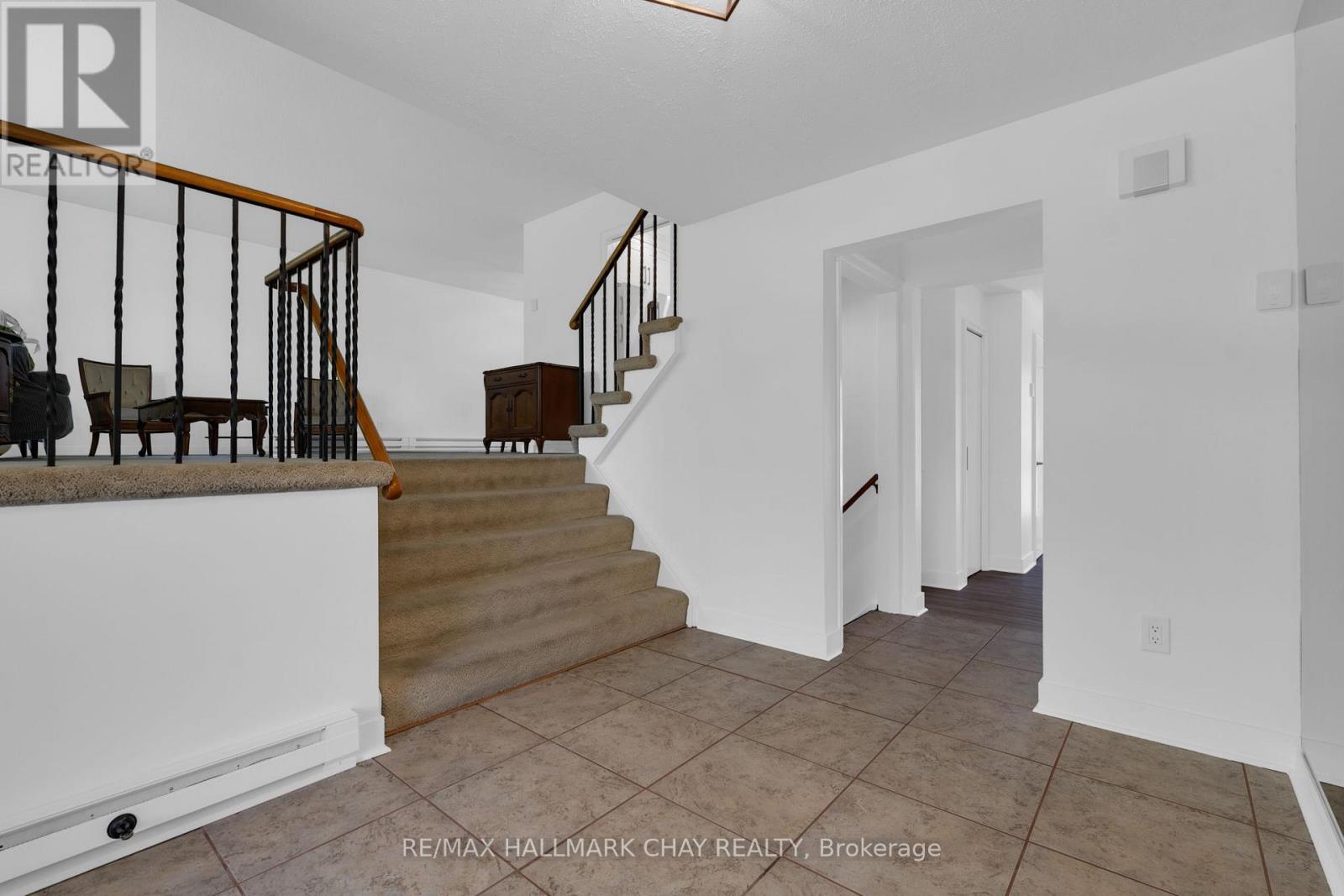 15 Crossbow Crescent, Toronto, Ontario  M2J 3M3 - Photo 6 - C13171214