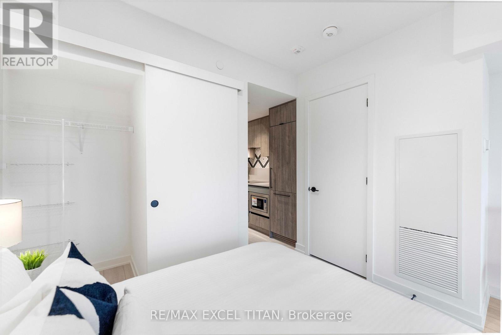 709 - 5 Lakeview Avenue, Toronto, Ontario  M6J 0H3 - Photo 11 - C13171324