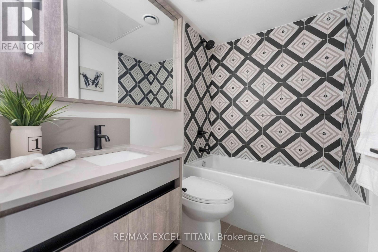 709 - 5 Lakeview Avenue, Toronto, Ontario  M6J 0H3 - Photo 17 - C13171324