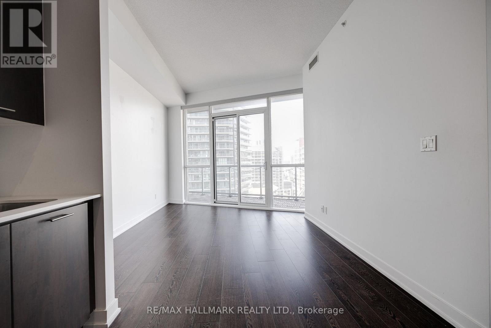 1515 - 20 Bruyeres Mews, Toronto, Ontario  M5V 0G8 - Photo 9 - C13171338