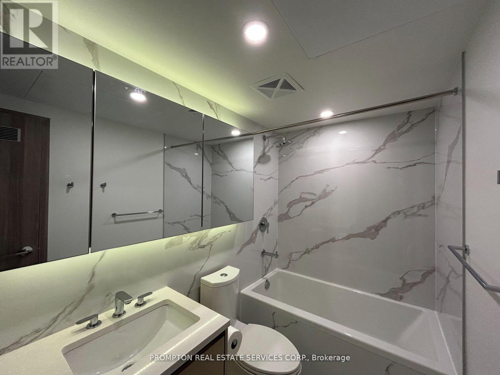 2808 - 1 Concord Cityplace Way, Toronto, Ontario  M5V 0X3 - Photo 11 - C13171352